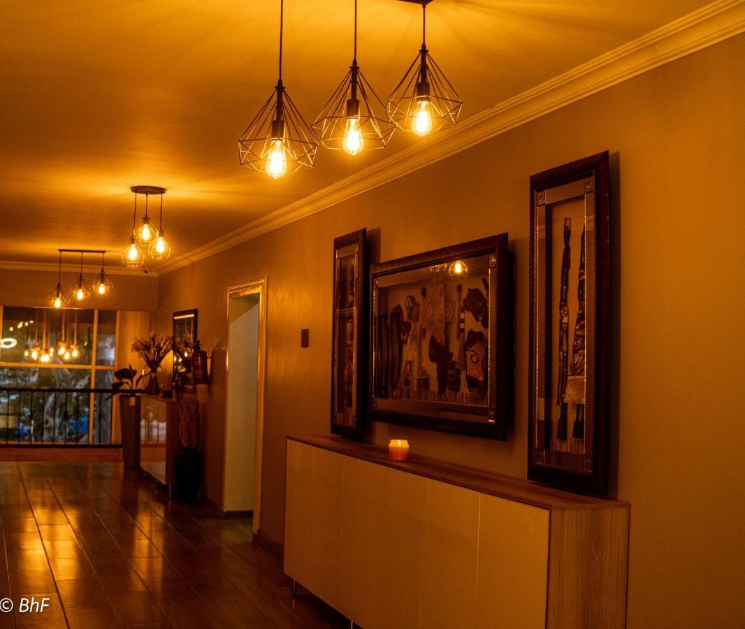 Henry George Guest House Pretoria-Noord エクステリア 写真