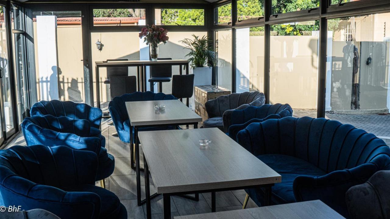 Henry George Guest House Pretoria-Noord エクステリア 写真